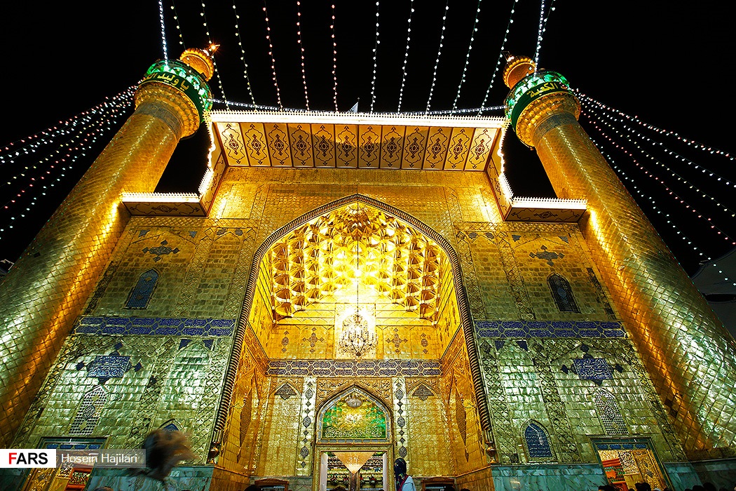 حرم امام علی (ع) در شب میلاد
