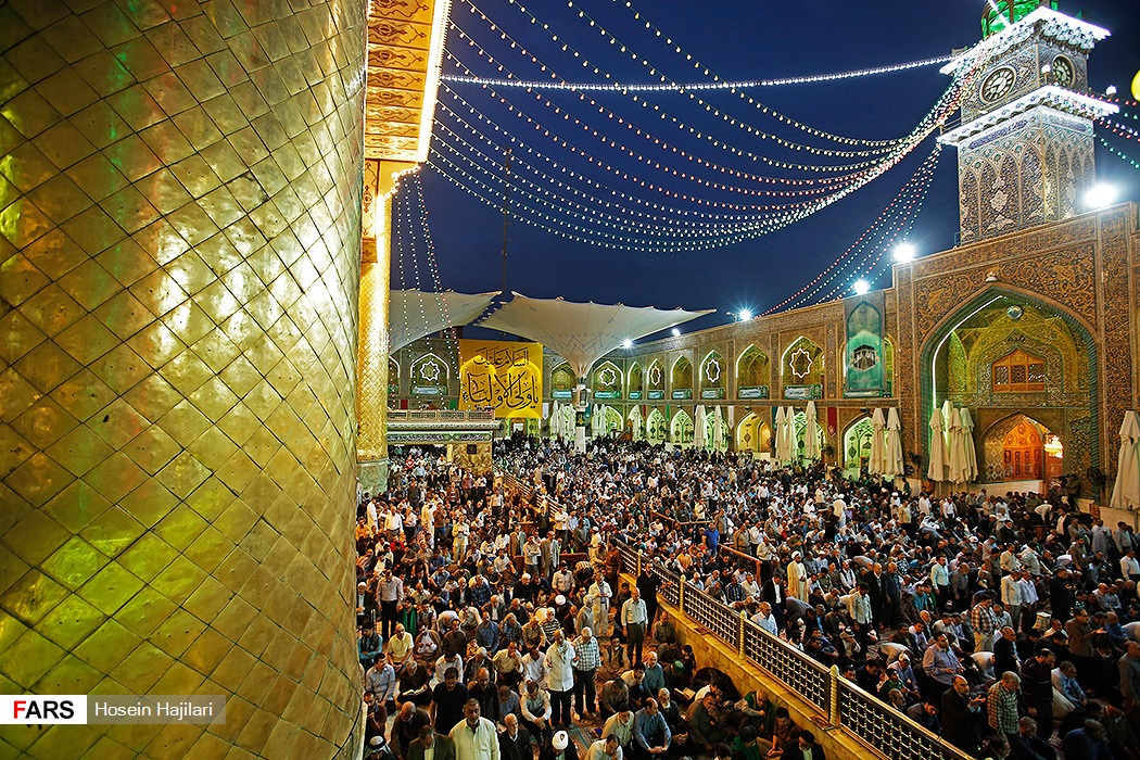 حرم امام علی (ع) در شب میلاد