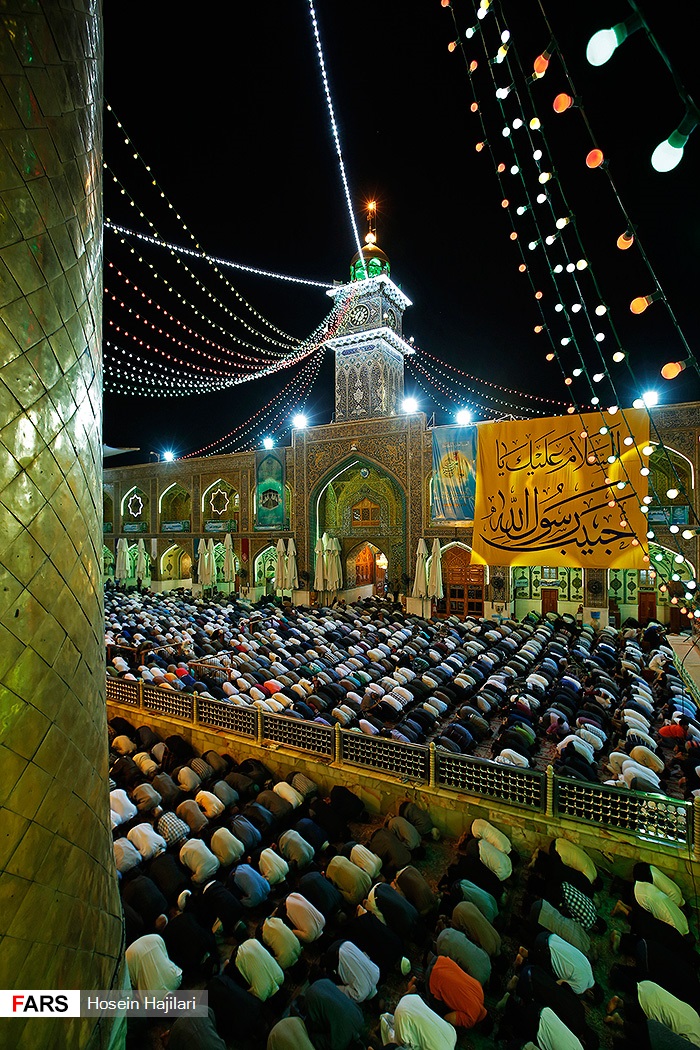 حرم امام علی (ع) در شب میلاد