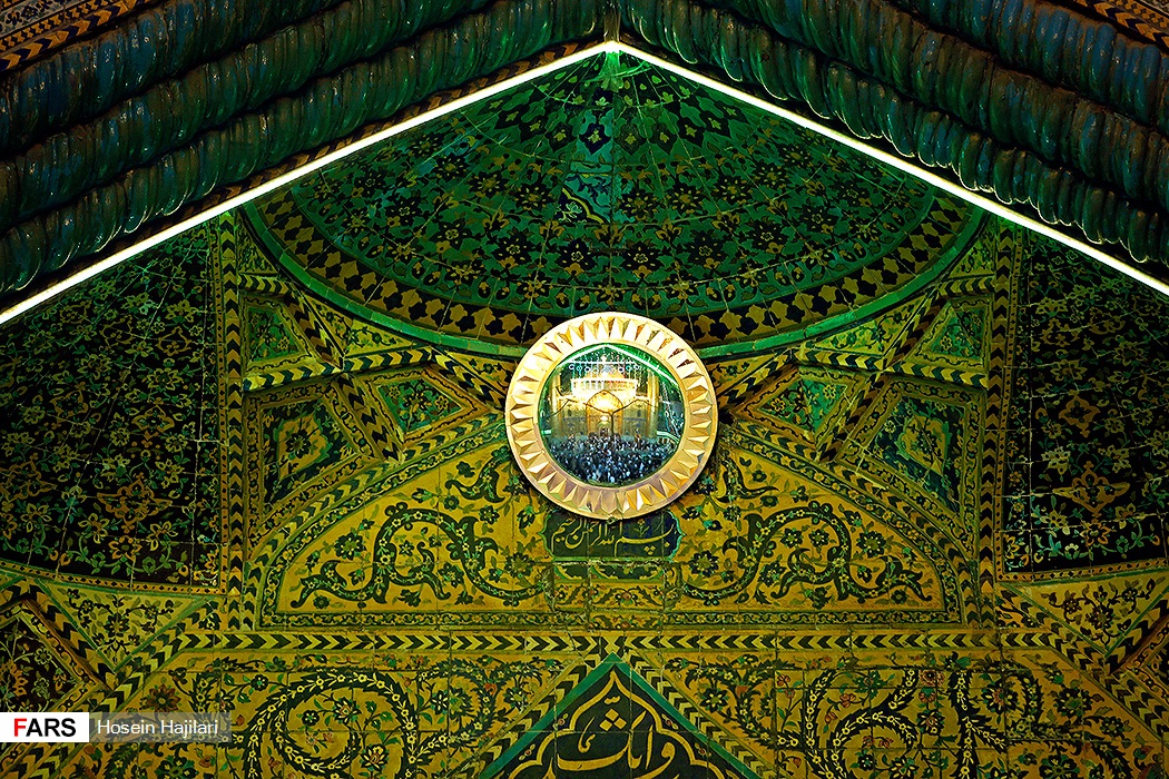 حرم امام علی (ع) در شب میلاد