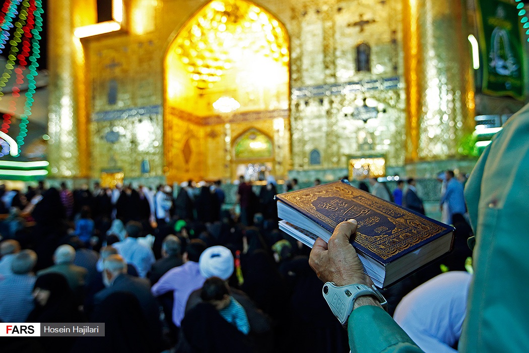 حرم امام علی (ع) در شب میلاد