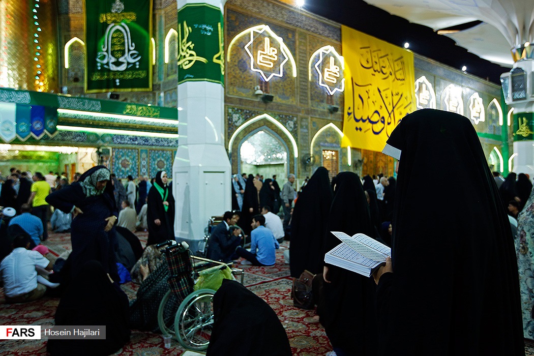 حرم امام علی (ع) در شب میلاد