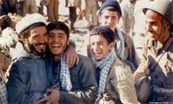 دفاع مقدس تداعی کننده شرف ایران است