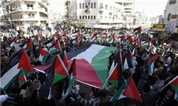 تظاهرات خانواده‌های زندانیان سیاسی در مقابل مقر تشکیلات خودگردان فلسطین