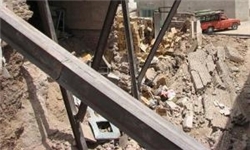 تخریب ساخت و سازهای غیر مجاز در منطقه 5 قم