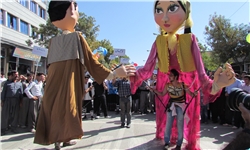 جشنواره تئاتر شهروند با رقص عروسک‌ها آغاز شد