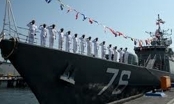 ناوشکن جماران اوج افتخارآفرینی نیروی دریایی است 