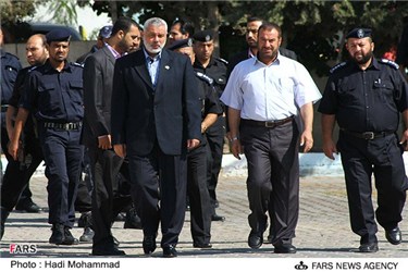 اسماعیل هنیه در رزمایش نیروهای امنیتی و پلیس حماس در غزه