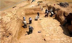 خشت مرمتی در قلعه تاریخی زیویه ساخته می‌شود