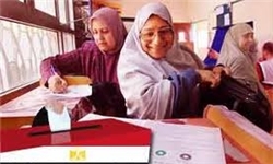 مصر در سالی که گذشت/پیروزی قاطع اسلامگراها در انتخابات پارلمانی