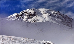 2 کوهنورد گرفتار در سرمای لار نجات یافتند