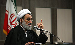 سرمایه‌گذاری دشمن برای سست کردن روحیه شهادت‌طلبی ملت ایران
