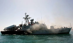 ناوچه‌های موشک‌انداز تندر به نیروی دریایی سپاه تحویل شد
