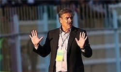 ابراهیم‌زاده: کادر تیم ‌ملی فوتبال و مسئولان فدراسیون انتقادها را بپذیرند‌