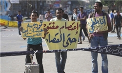 داشتن رهبر مقتدر موجب پیروزی انقلاب مصر می‌شود