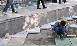 اجرای 26 هزار مترمربع سنگ‌فرش در پیاده‌روهای برازجان