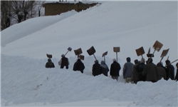 نجات 2 زن باردار از محاصره برف در روستاهای هشترود