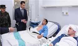 عیادت بشار اسد از مجروحان ارتش و نیروهای امنیتی