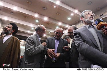 حداد عادل و حجت الاسلام ابوترابی در پایان همایش فرهنگیان جبهه متحد اصولگرایان
