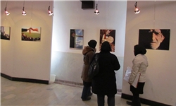 برپایی نمایشگاه عکس عفاف و حجاب در دانشگاه آزاد مشهد