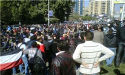 حمله طرفداران شورای عالی نظامی مصر به انقلابیون این کشور