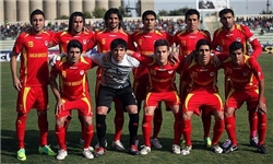 فوتبال خوزستان در کورس قهرمانی/ فولاد نارنجی آلیاژ خود را ترمیم می‌کند