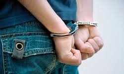 دستگیری 7 توزیع‌کننده مواد مخدر در اهواز