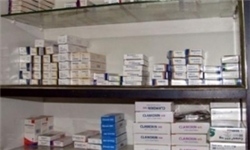 پزشکان حتی‌الامکان از تجویز داروهای خارجی خودداری کنند