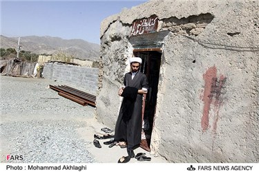 مربی قرآن در روستای دهکهان شهرستان کهنوج