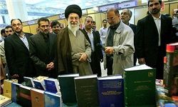 قرآن کتابت شده به دست خوشنویسان خوزستانی به مقام معظم رهبری اهدا می‌شود