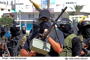 تمرین نظامی گردان های ناصر صلاح الدین در حمایت از اسرای فلسطینی که اعتصاب غذا کرده‌اند