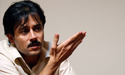 تئاتر در سیستان و بلوچستان کم فروغ است / امکانات برای هنرمندان فراهم شود