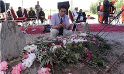 خاکسپاری شاعر نام‌آور افغانستان در کنار مقبره «سیدجمال‌الدین اسدآبادی» + عکس