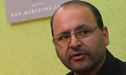 تیم مذاکره‌کننده ایرانی در ژنو به دنبال لغو تحریم‌های نفتی و بانکی است