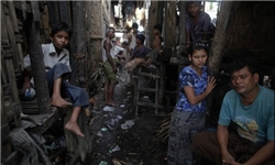 هزاران گرسنه، آواره و بی‌خانمان نتیجه خشونت بودائیان علیه مسلمانان در میانمار + عکس