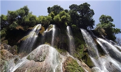احداث آبشار مصنوعی در منطقه گردشگری بنگه دشتی