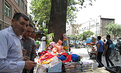 جولان دستفروشان در اطراف کانون فرهنگی آبادان