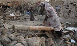 کارکنان استانداری آذربایجان‌شرقی حقوق یک روز خود را به زلزله‌زدگان اهدا کردند