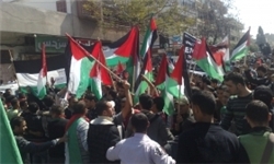 فلسطینیان در کرانه باختری در اعتراض به دولت فیاض تظاهرات کردند