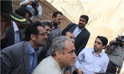 مدیر عامل شرکت مدیریت منابع آب ایران از پل گرگر شوشتر بازدید کرد