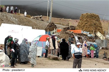 بازدید سرزده رئیس جمهور از روستای زلزله زده زغن آباد ورزقان