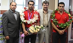 استقبال پرشور مردم از دومین مدال‌‌آور بوشهری پارالمپیک لندن