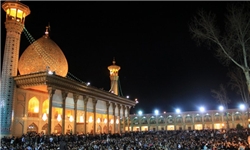 تجمع بزرگ عاشورائیان در حرم مطهر شاه چراغ شیراز برگزار می‌شود