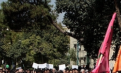 تجمع اعتراض‌آمیز دانشجویان در محکومیت اهانت به پیامبر اکرم (ص)