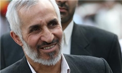 احمدی‌نژاد: برخی‌ها پنهانی به آمریکا چراغ سبز نشان می‌دهند