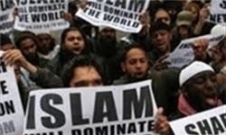 آمریکایی‏ها تمام تلاش خود را برای مقابله با اسلام انجام می‏دهند