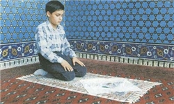 500 روحانی در مدارس پیش نماز هستند