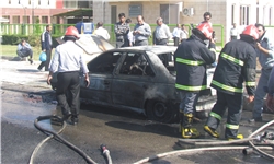 آتش‌سوزی در وحدتیه/ پژو پارس و موتورسیکلت در آتش سوختند