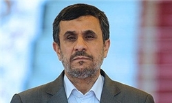 احمدی‌نژاد از ورزشگاه نقش جهان و مترو اصفهان بازدید می‌کند