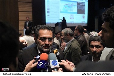 سید محمد حسینی وزیر فرهنگ و ارشاد در جمع خبرنگاران